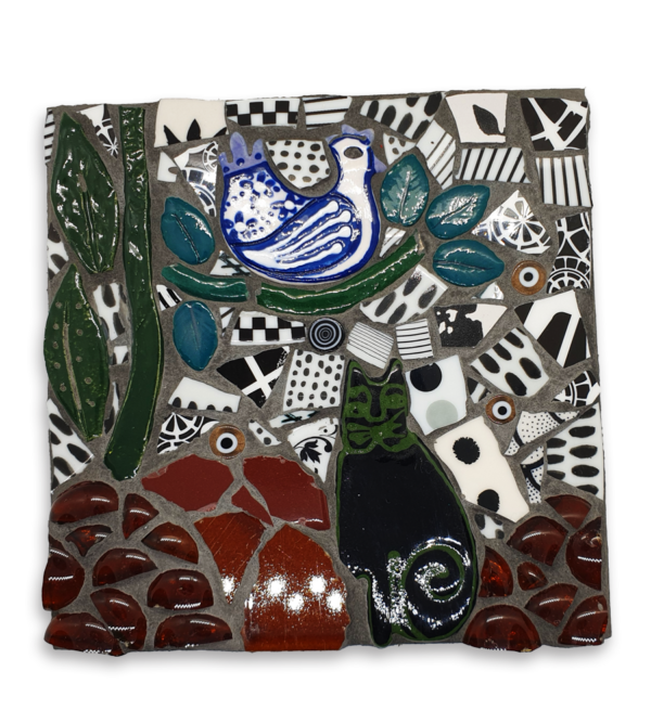 A mosaic depicting a hen ceramic insert and a black cat ceramic insert.